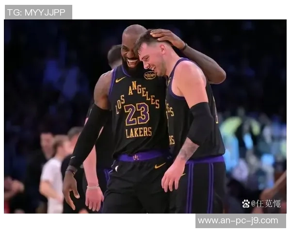 鹈富与湖人激战正酣谁能在季后赛中笑到最后争夺总冠军荣耀