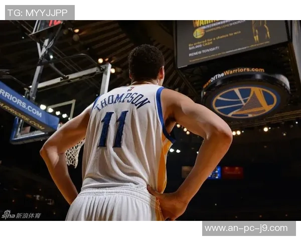 全美篮球明星背影展现运动魅力与坚韧精神的视觉盛宴